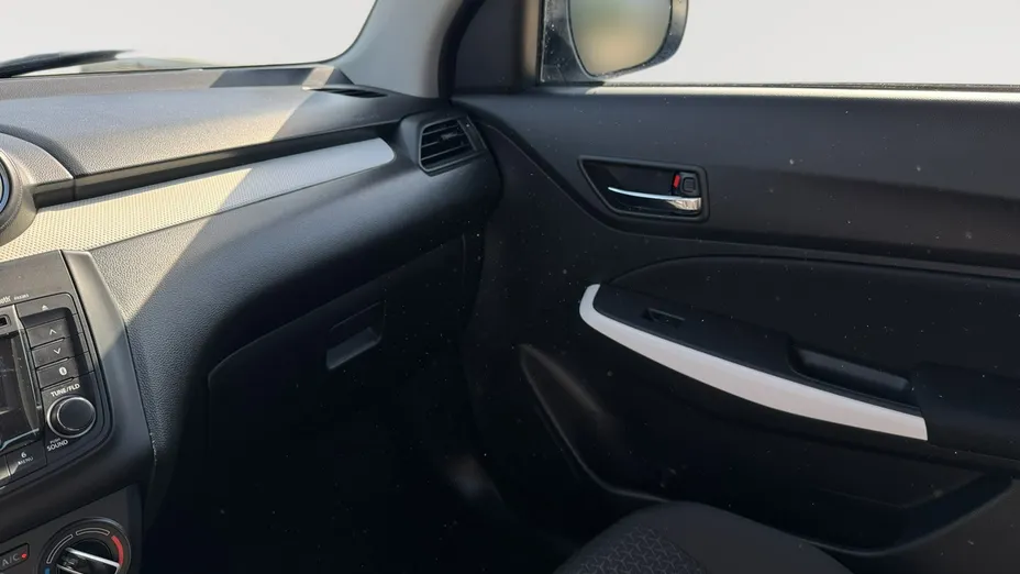 SUZUKI Swift -