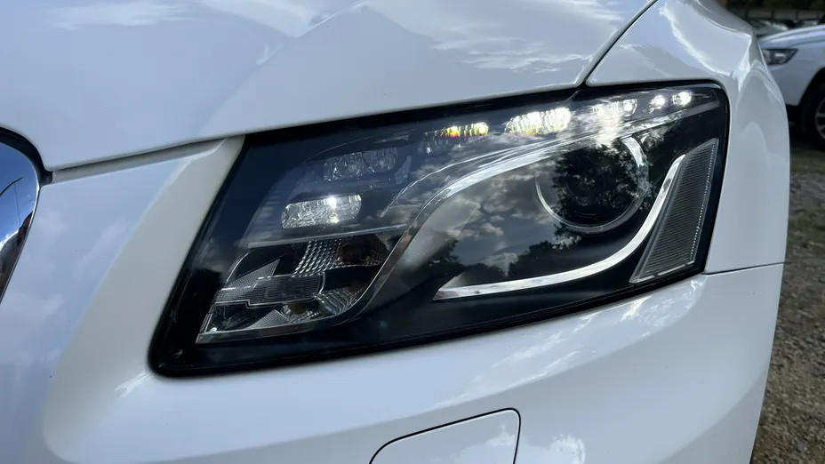AUDI Q5 -