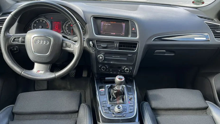 AUDI Q5 -