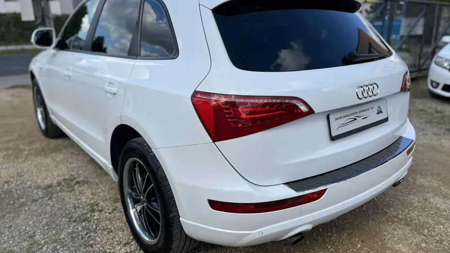AUDI Q5 -
