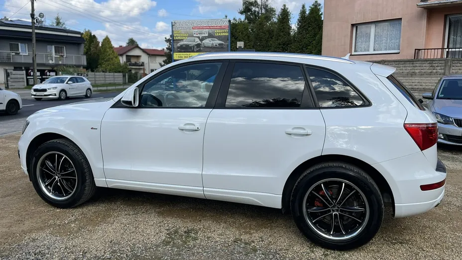 AUDI Q5 -
