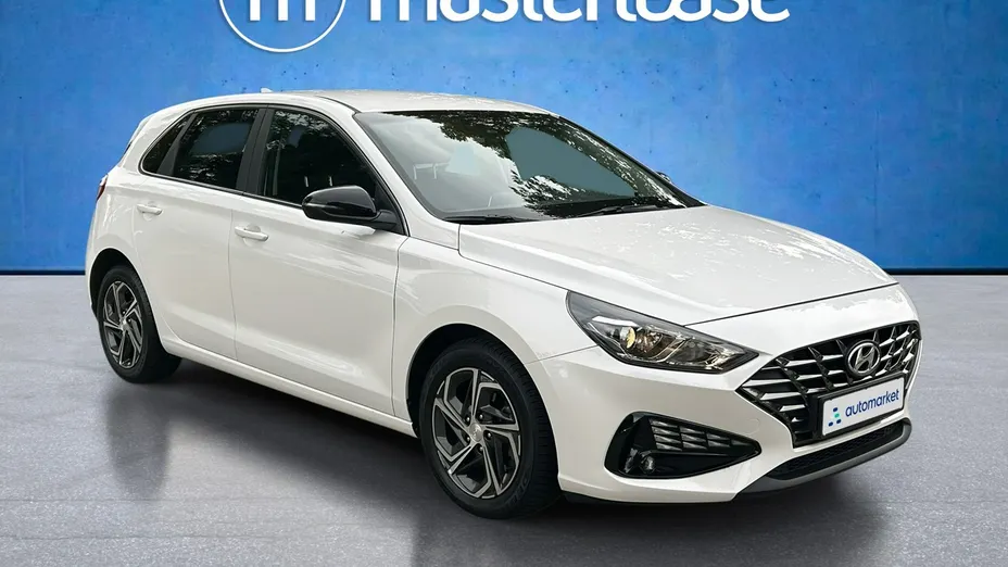 HYUNDAI i30 -