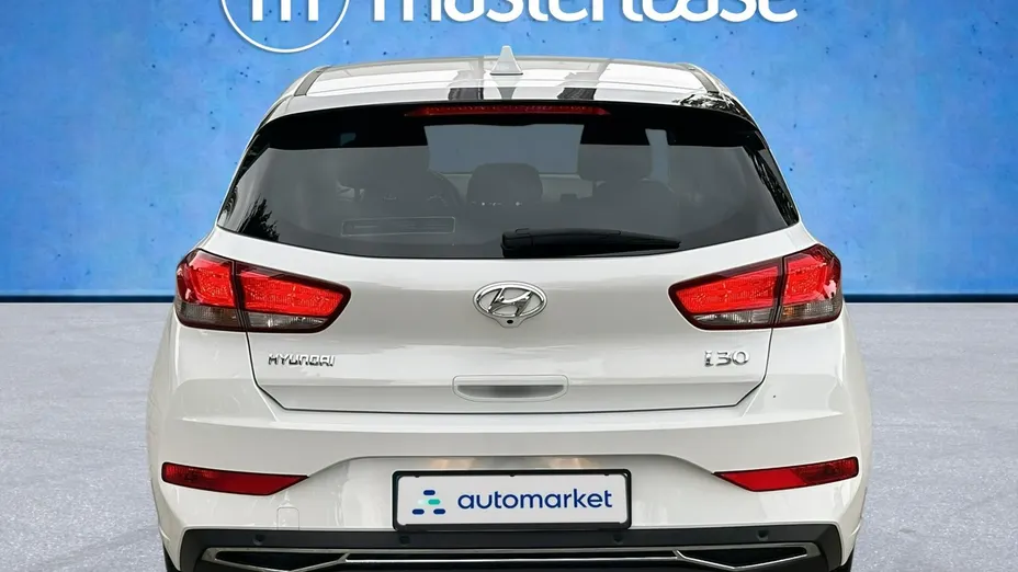 HYUNDAI i30 -