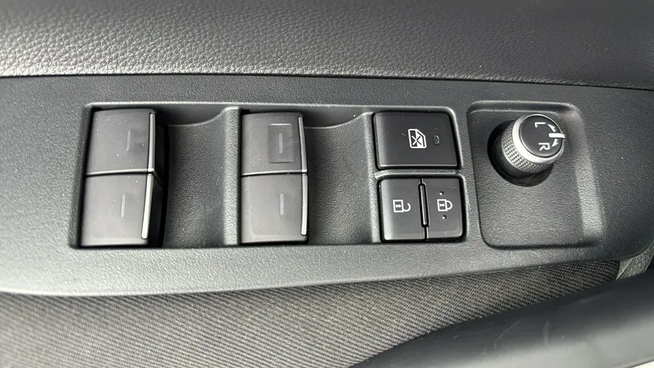 TOYOTA Corolla -