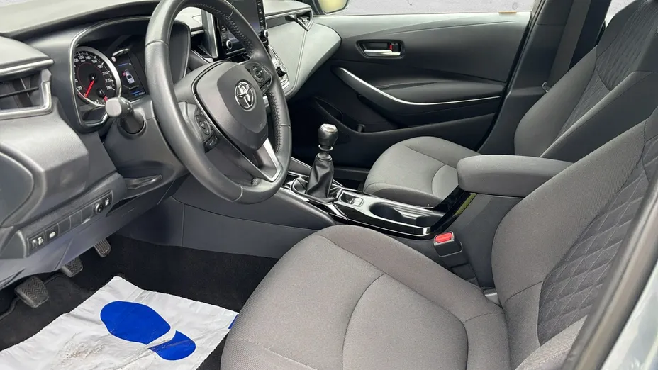 TOYOTA Corolla -