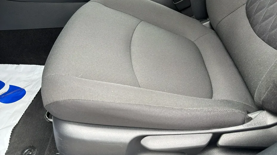 TOYOTA Corolla -
