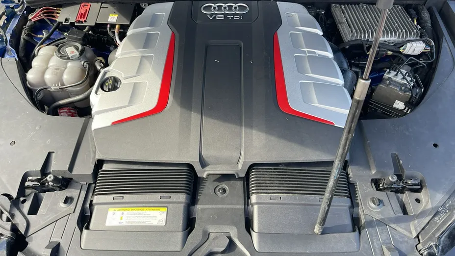 AUDI SQ7 -