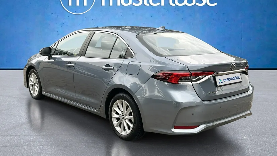 TOYOTA Corolla -
