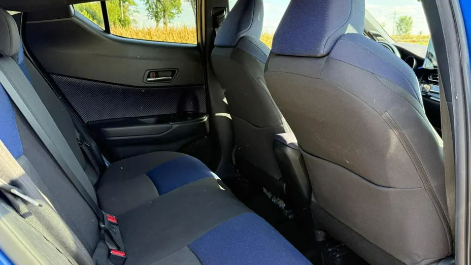 TOYOTA C-HR -