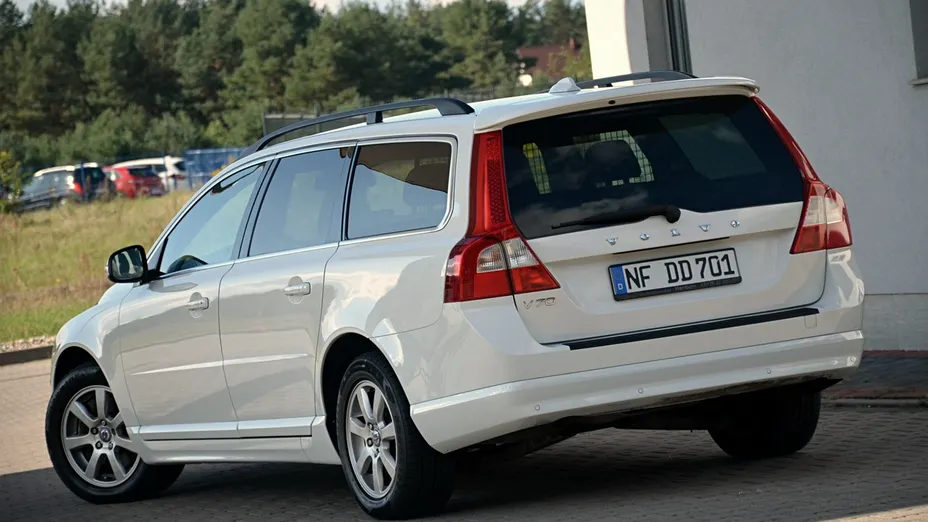 VOLVO V70 -