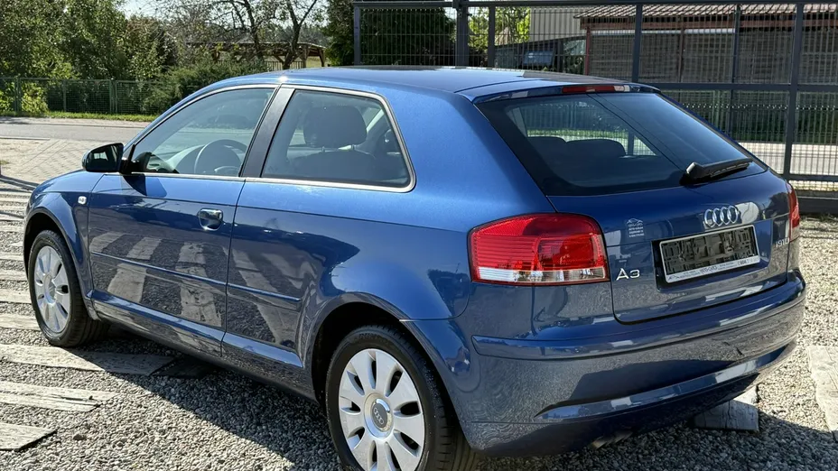 AUDI A3 -