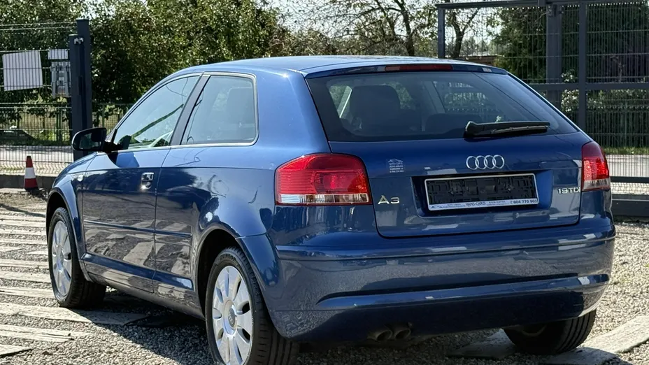 AUDI A3 -