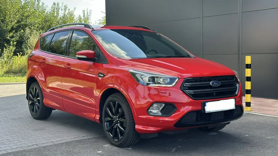 FORD Kuga -