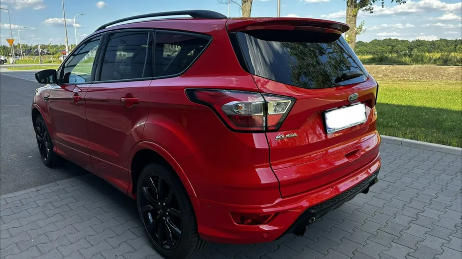 FORD Kuga -