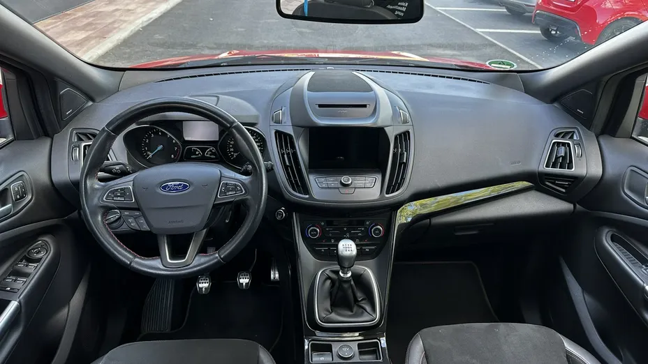 FORD Kuga -