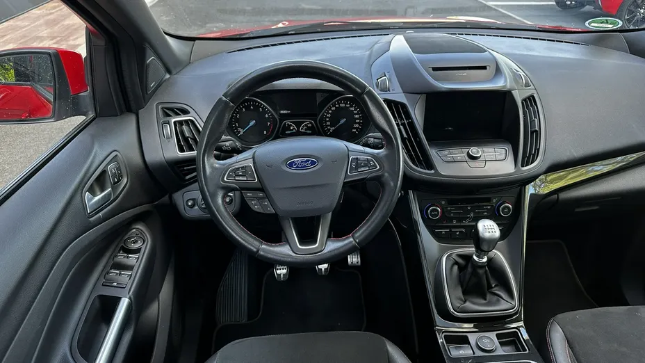 FORD Kuga -