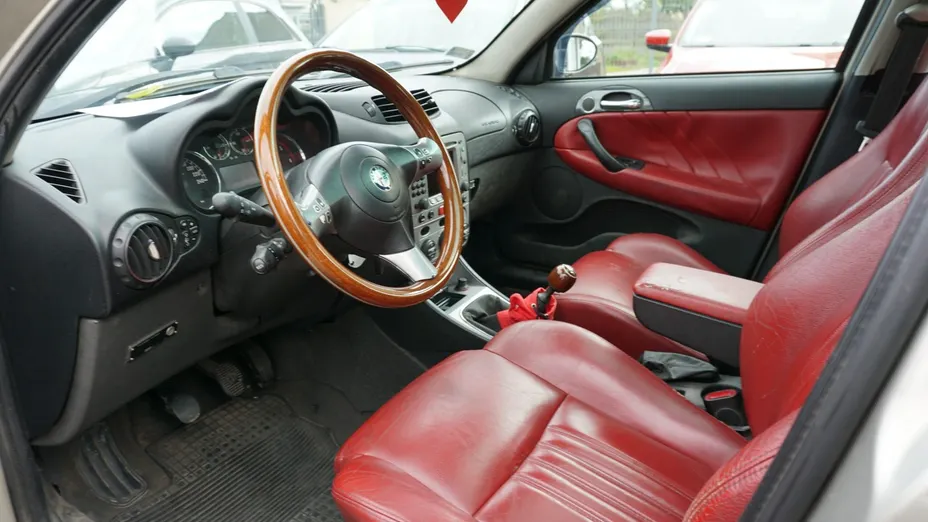 ALFA ROMEO 147 -