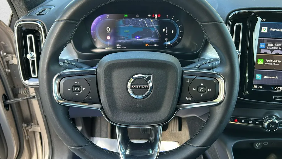 VOLVO XC40 -