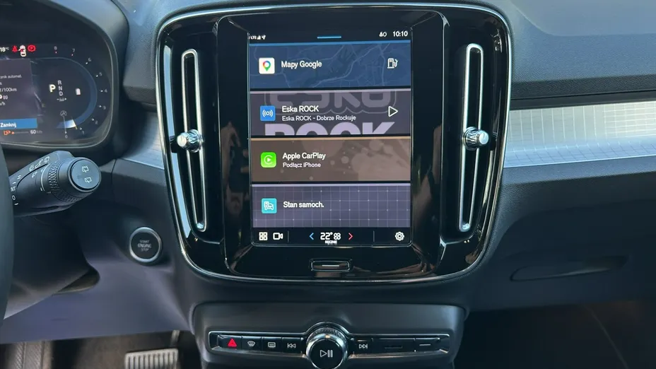 VOLVO XC40 -