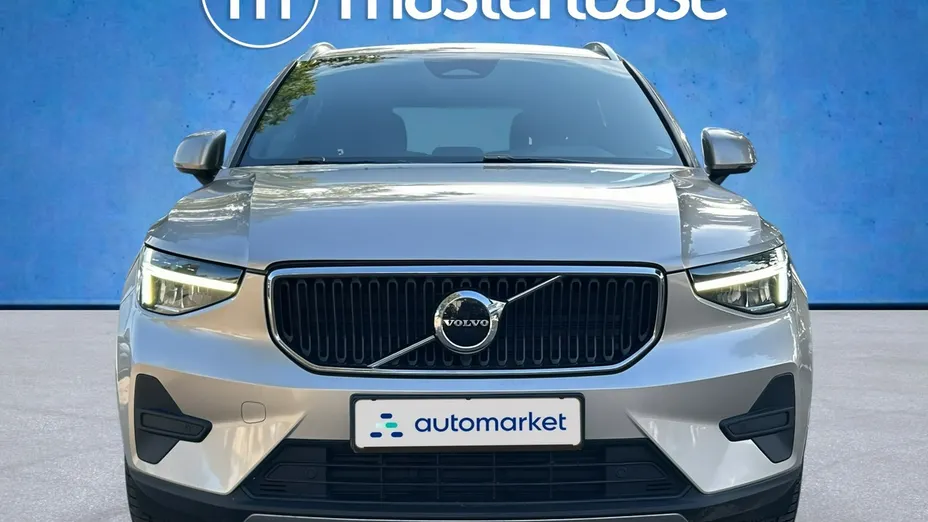 VOLVO XC40 -