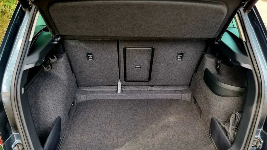SKODA Karoq -