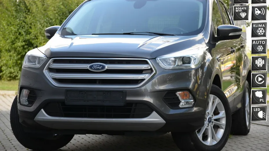 FORD Kuga -