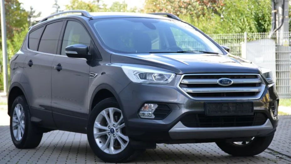 FORD Kuga -