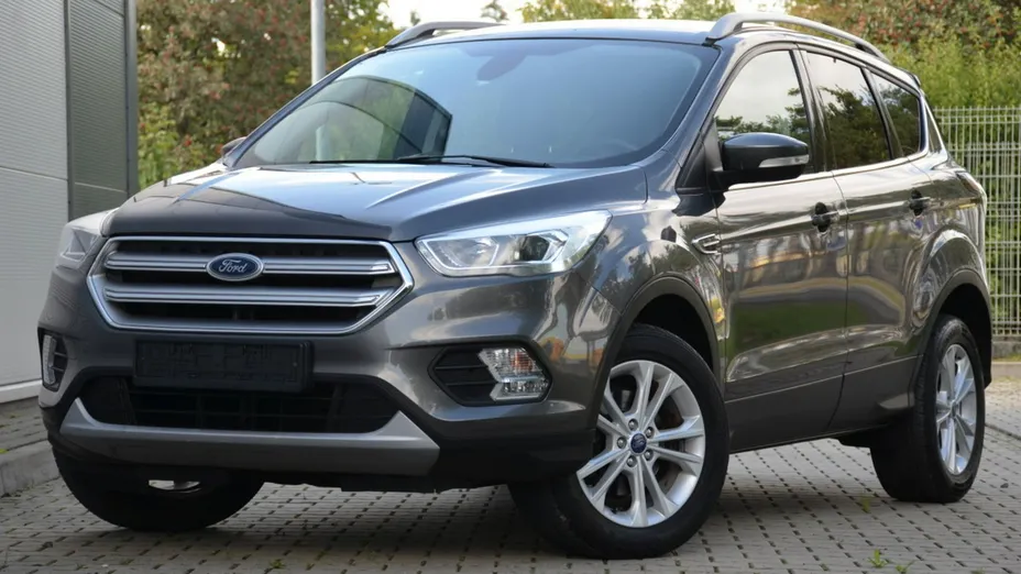 FORD Kuga -