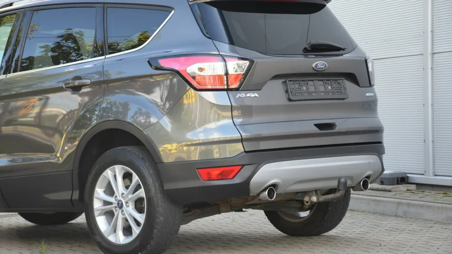 FORD Kuga -