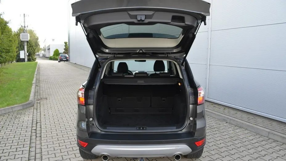 FORD Kuga -