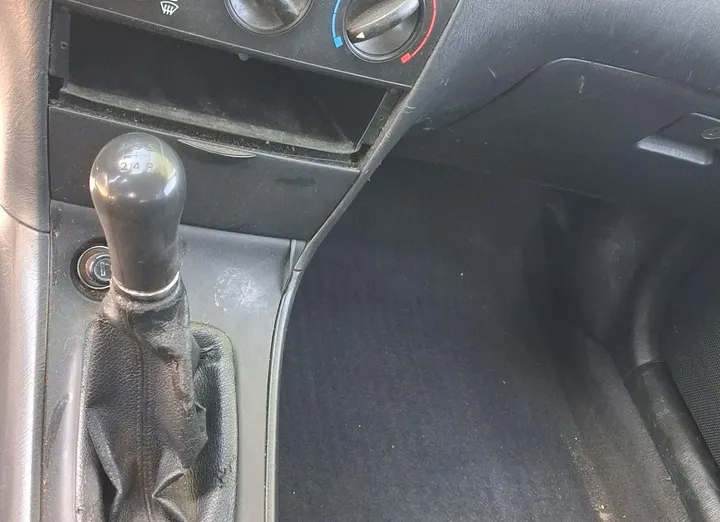TOYOTA Corolla -