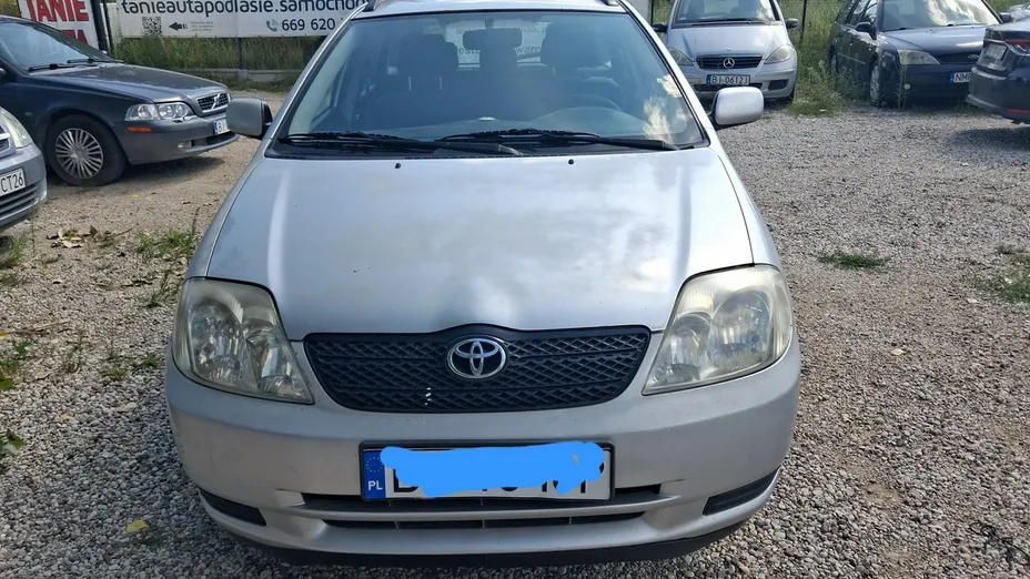 TOYOTA Corolla -