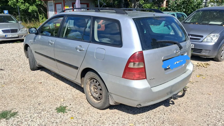 TOYOTA Corolla -
