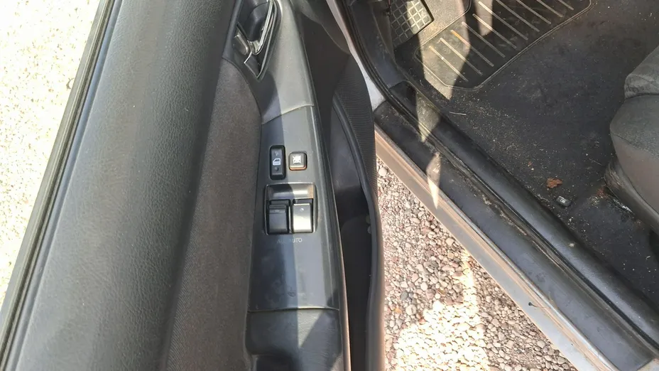 TOYOTA Corolla -