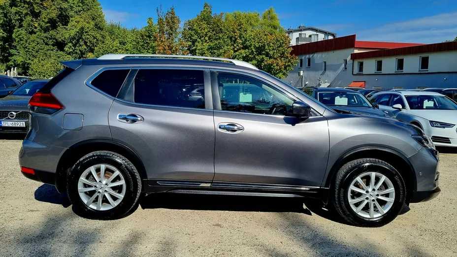 NISSAN X-Trail -