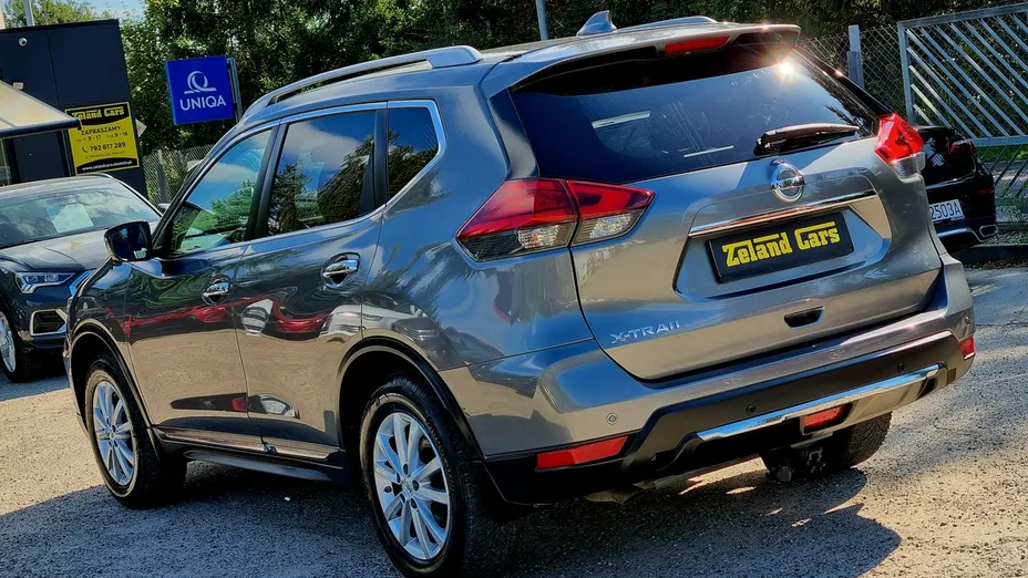 NISSAN X-Trail -