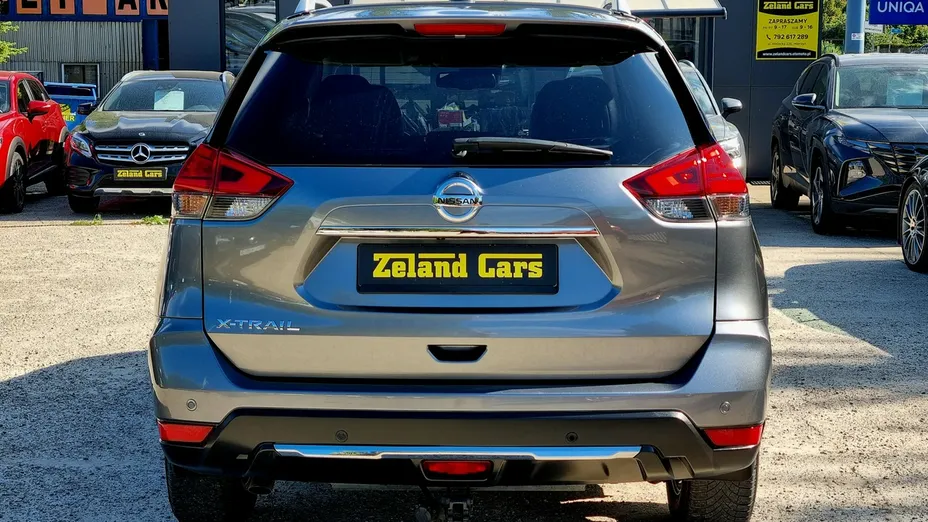 NISSAN X-Trail -