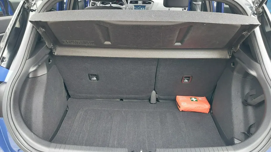 HYUNDAI i20 -