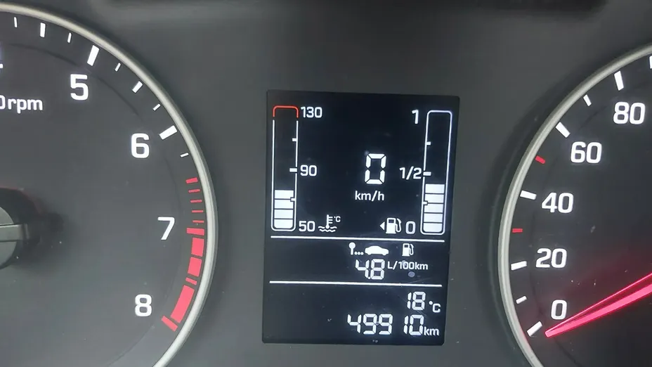 HYUNDAI i20 -