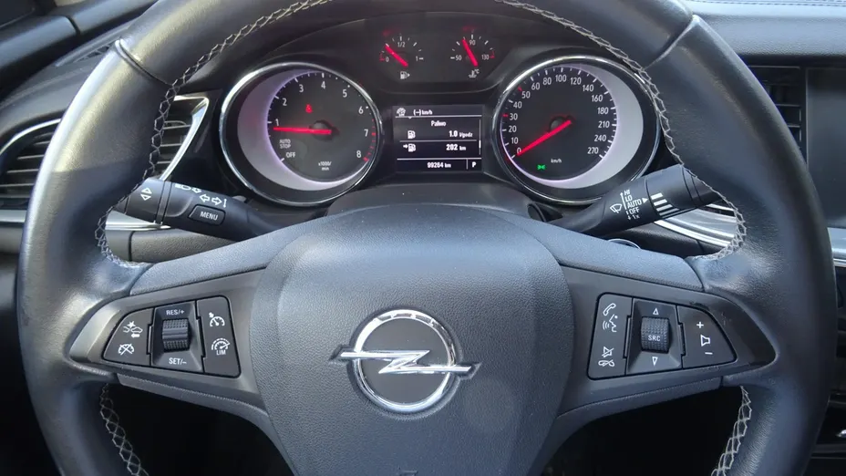 OPEL Insignia -