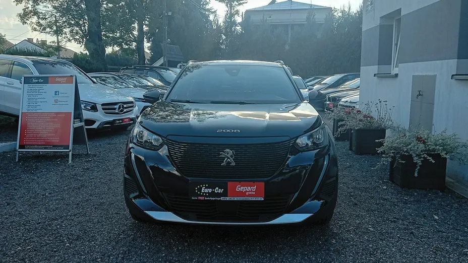 PEUGEOT 2008 -