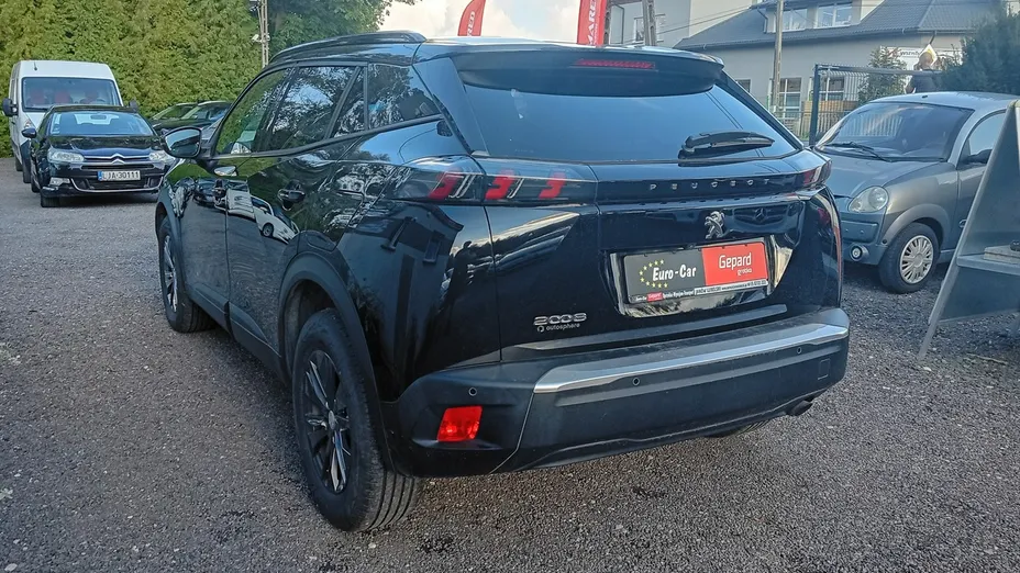 PEUGEOT 2008 -