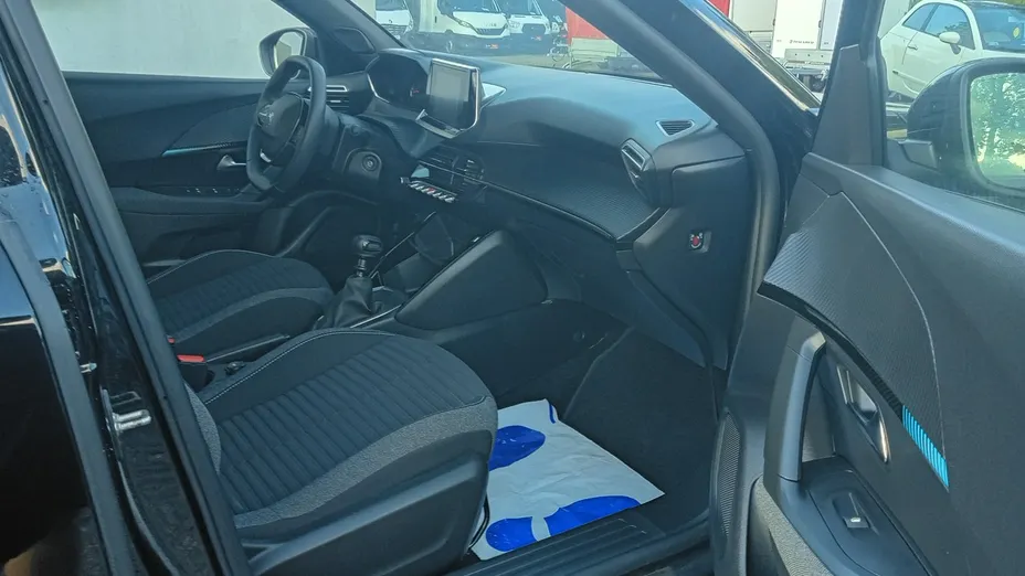 PEUGEOT 2008 -