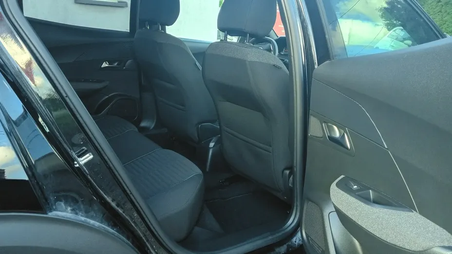 PEUGEOT 2008 -
