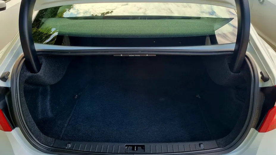 VOLVO S60 -