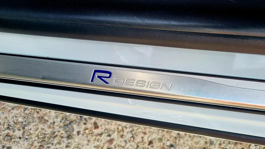 VOLVO S60 -