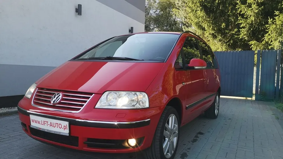 VOLKSWAGEN Sharan -