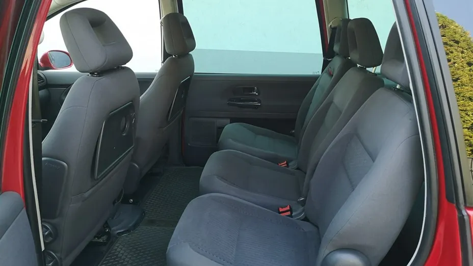 VOLKSWAGEN Sharan -