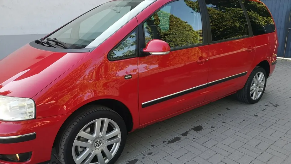 VOLKSWAGEN Sharan -