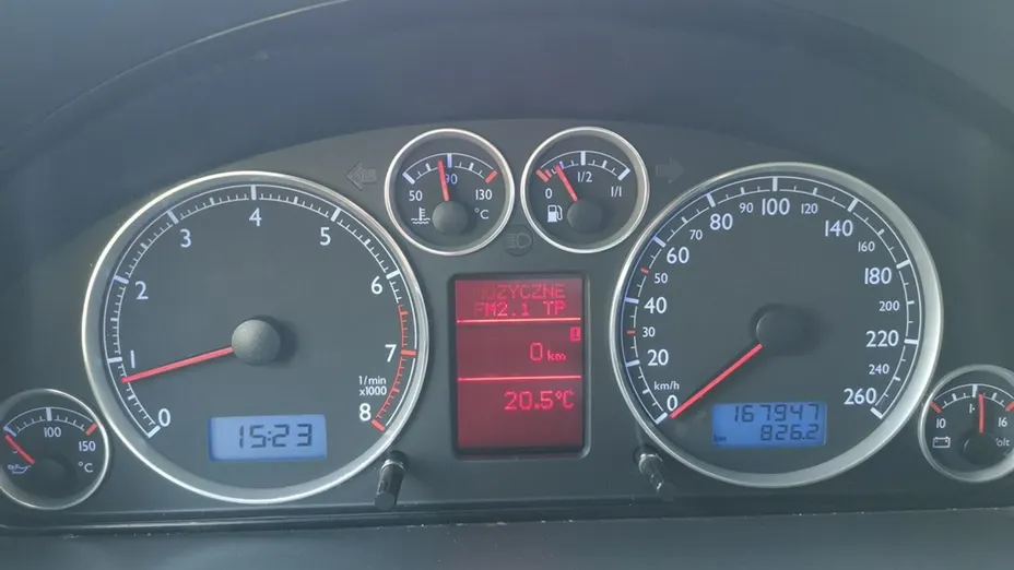 VOLKSWAGEN Sharan -